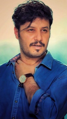 جواد عزتی-بازیگر ایرانی